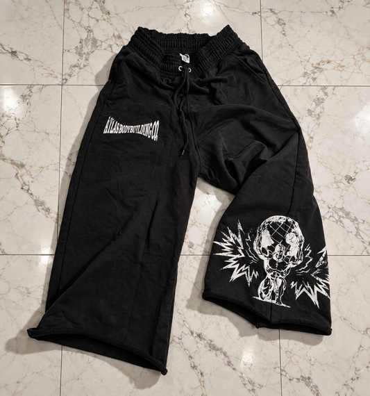 BLACK 3/4 SHORTS