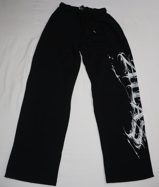 BAGGY SWEATPANTS